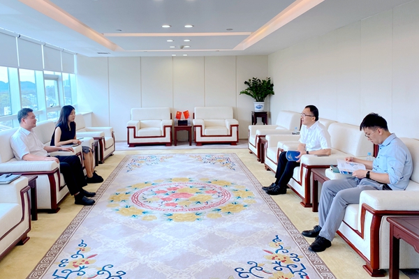 中小擔(dān)保與進(jìn)出口銀行廣西分行、郵儲(chǔ)銀行廣西區(qū)分行洽談業(yè)務(wù)合作